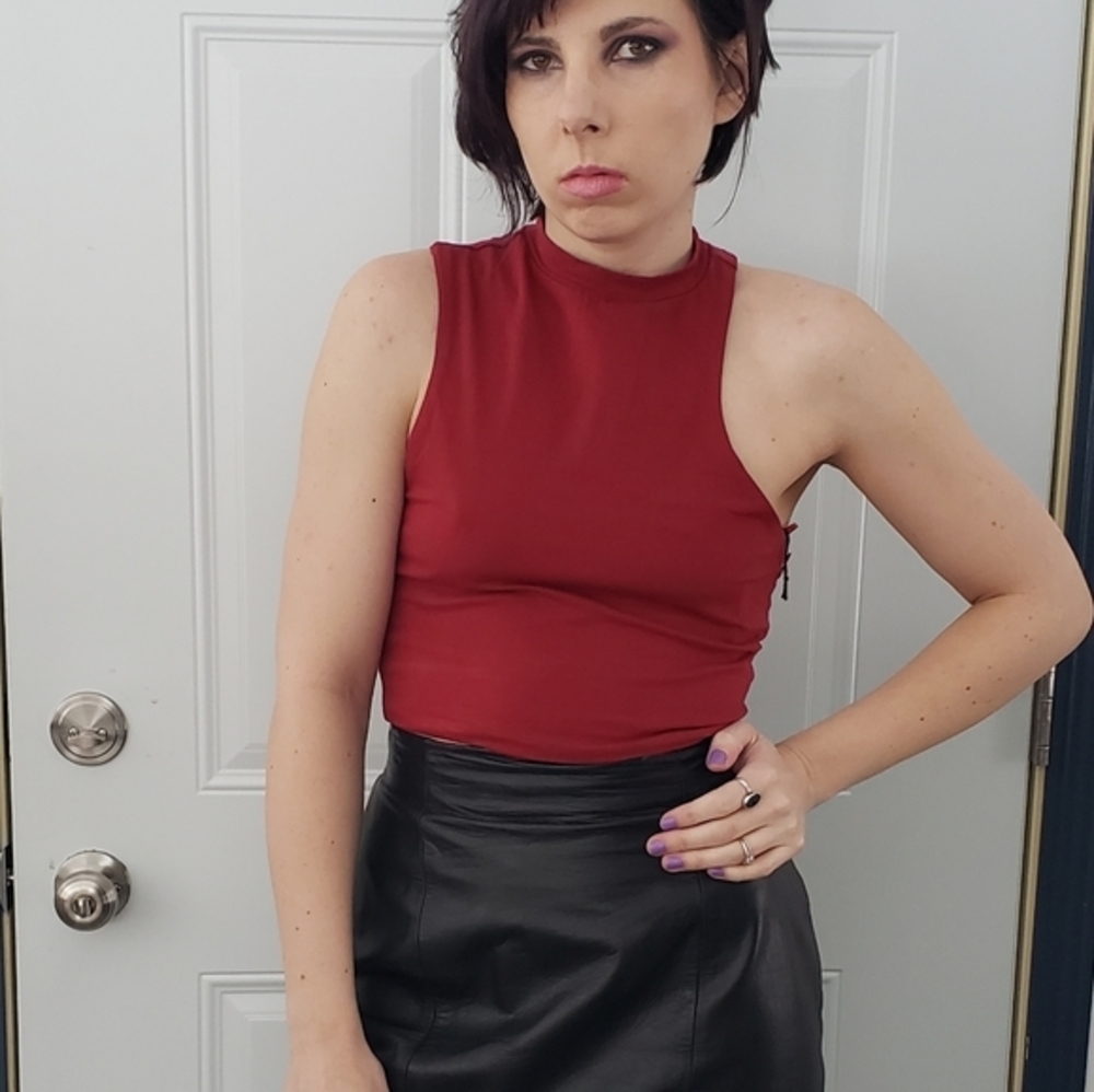 NWT Cut Out Back Crop Top